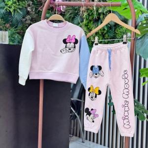 Ensemble Minnie Mouse